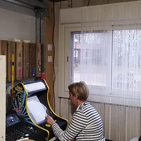 キャンプ場 Le Balcon Des Raspes Saint-Victor-et-Melvieu